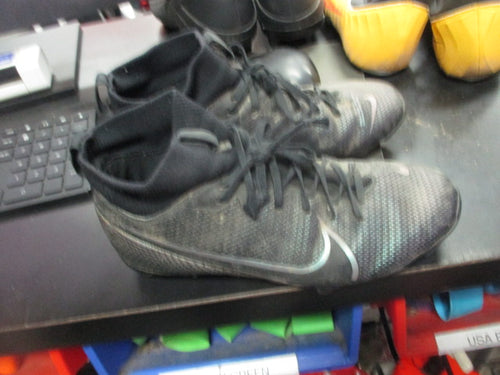 Used Nike Merc Size 3.5 Soccer Shoes