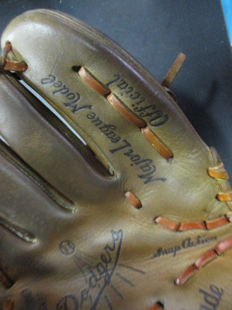 Load image into Gallery viewer, Vintage Dodgers FieldMaster Leather Baseball Glove
