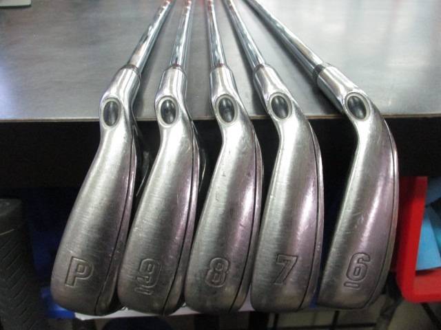 Load image into Gallery viewer, Used Callaway Razr X HL Iron Set 6-PW

