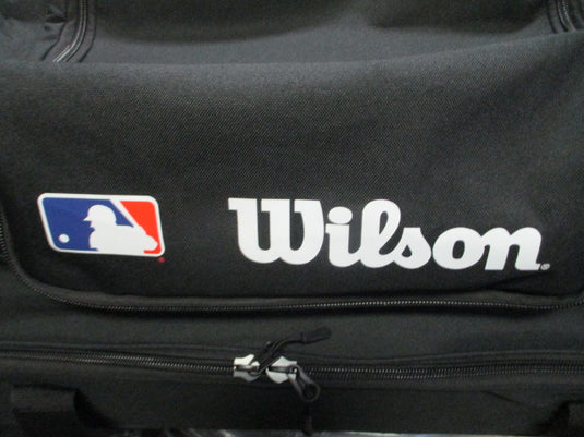 New Wilson V2 Umpire Bag