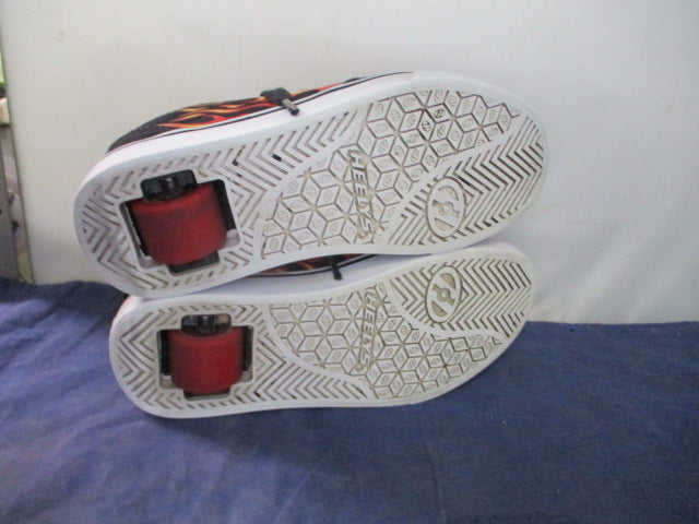 Load image into Gallery viewer, Used Heeleys Pro 20 Flames Print Shoes Youth Size 3 - worn on toes
