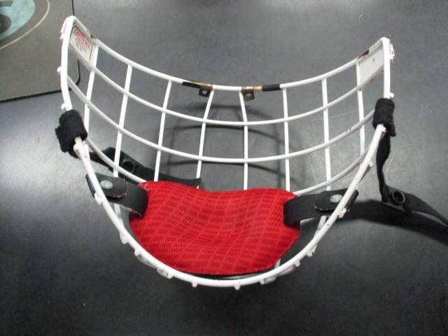 Load image into Gallery viewer, Used CCM FM580 Hockey Mask
