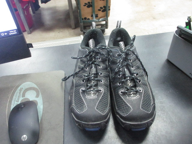 Load image into Gallery viewer, Used Shimano SPD Bike Shoes Size 43 W/ Shimano Clips
