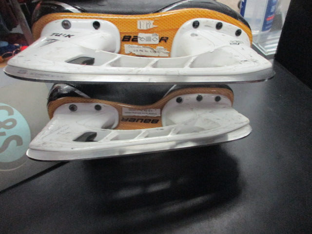 Load image into Gallery viewer, Used Bauer S160 Hockey Skates Size 4.5
