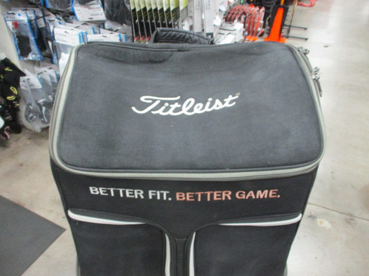 Used Titleist Vendor Club Wheeled Golf Travel Bag