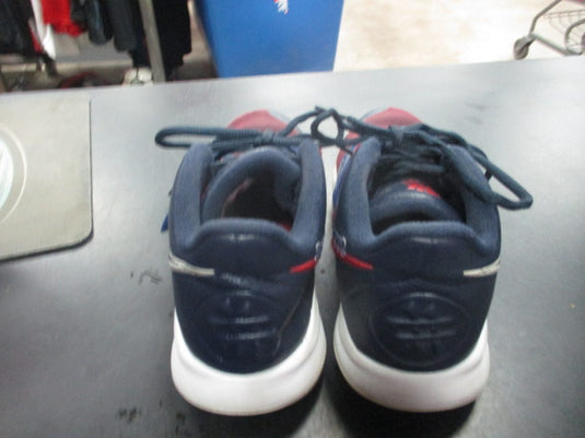 Used Nike Kyrie Irving Basketball Shoes Size 4
