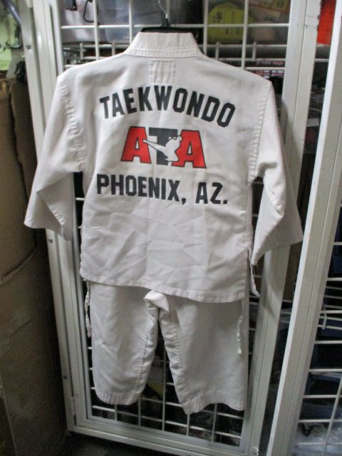 Load image into Gallery viewer, Used ATA Taekwondo Phoenix, AZ Uniform Size 0

