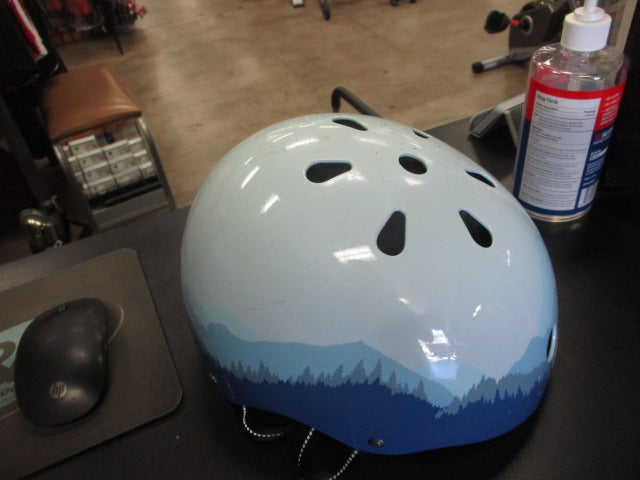 Load image into Gallery viewer, Used Nutcase Skate/Bike Helmet Size Small
