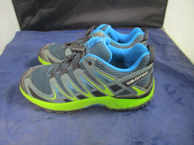Load image into Gallery viewer, Used Salomon XA Pro V8 J Trail Running Shoes Youth Size 4

