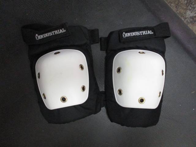 Load image into Gallery viewer, Used Industrial Skate Knee Pads Size L
