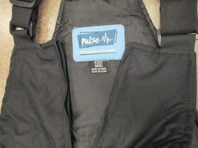 Load image into Gallery viewer, New Pulse Kids Overland Ski Bibs Black Size Youth Medium (6)
