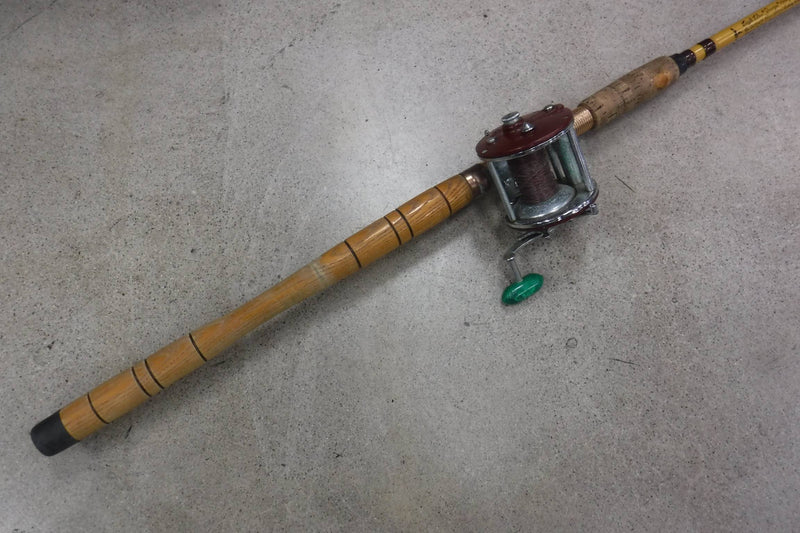 Load image into Gallery viewer, Used Eagle Claw 8&#39;5&quot; Pole With Penn Peer Reel
