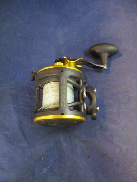 Used Penn Squall 30LW Conventional Reel w/ Braided Line
