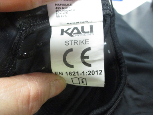 Used Kali Strike Pull On Knee Pads Size Large