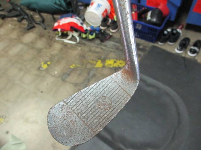 Load image into Gallery viewer, Vintage Rawlings #2 Wood Shaft fairway 2 Iron
