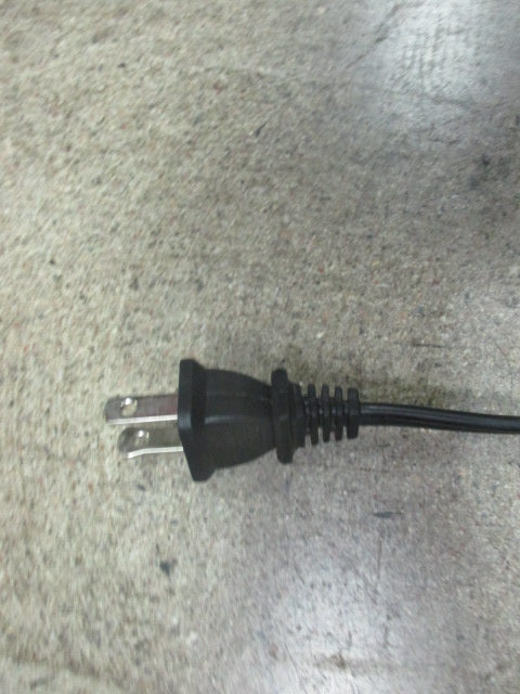 Used The Ultimate Putting System (Small Crack Right Side of Base)