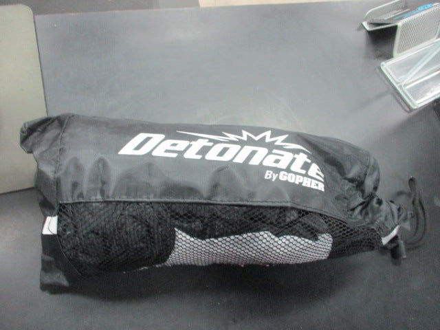 Load image into Gallery viewer, Used Gopher Detonate Speed Chute Size Large
