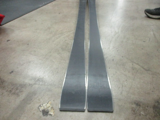 Load image into Gallery viewer, Used Volant Super L 175cm SKis (NO BINDINGS)
